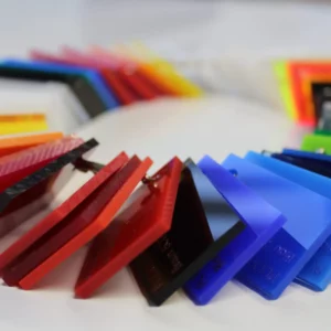 Skreddersydd farget Akrylglas – Plexiglass, UV-beskyttet